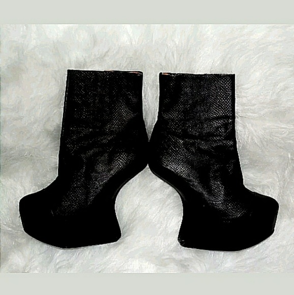 Jeffrey Campbell Shoes - 👄 SOLD 👄 Jeffery Campbell Moonovers